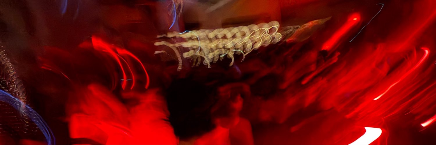 itzel_valerooo's profile banner image