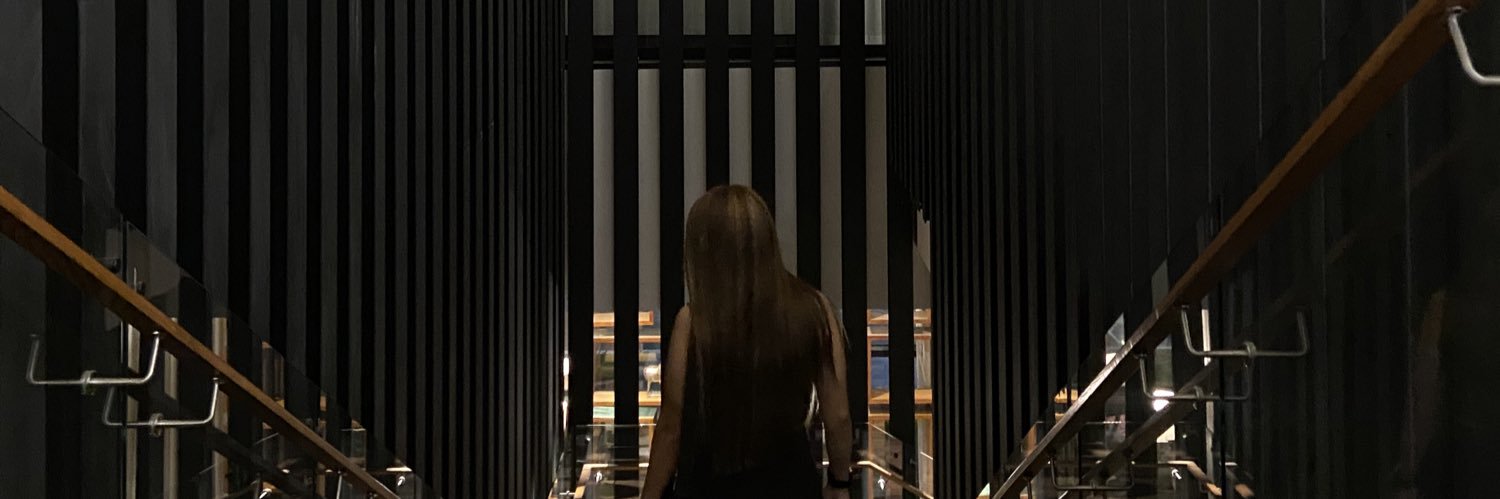 alexaberny's profile banner image