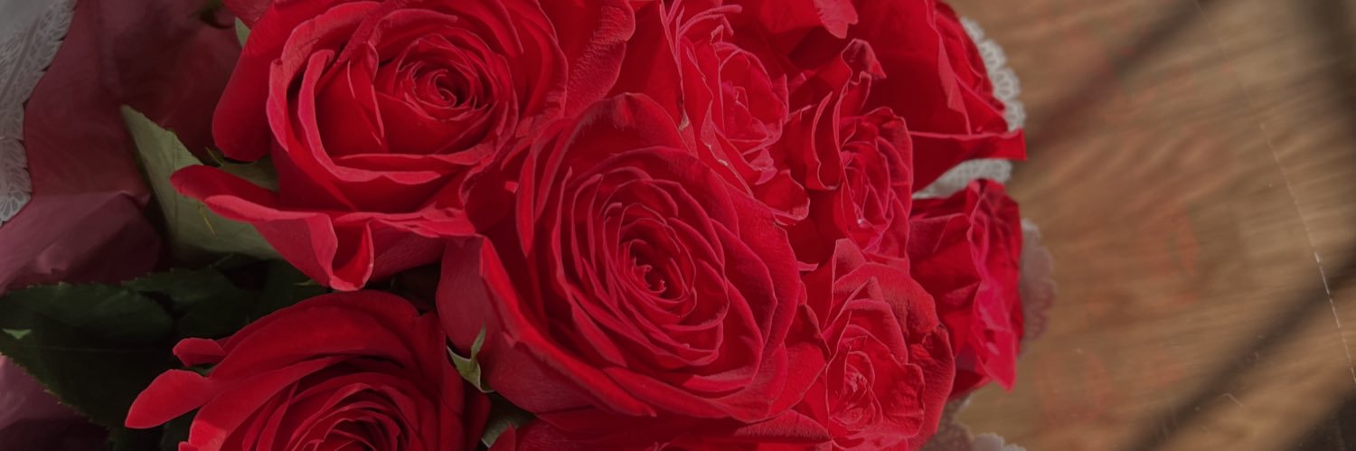 lysswebz's profile banner image