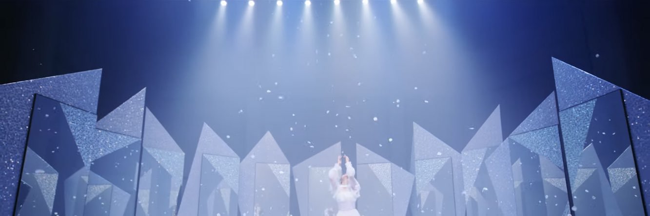 luvkuri373's profile banner image