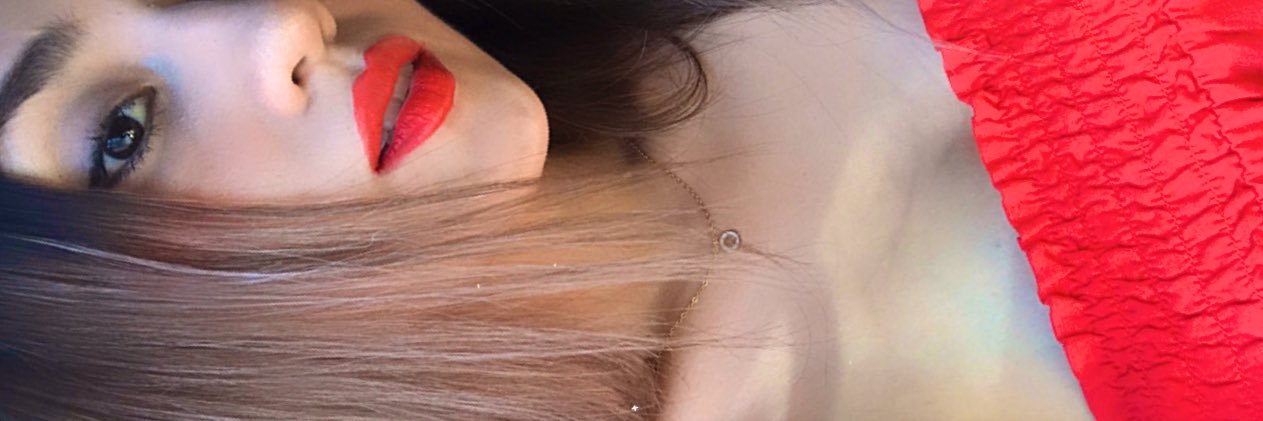 V banner
