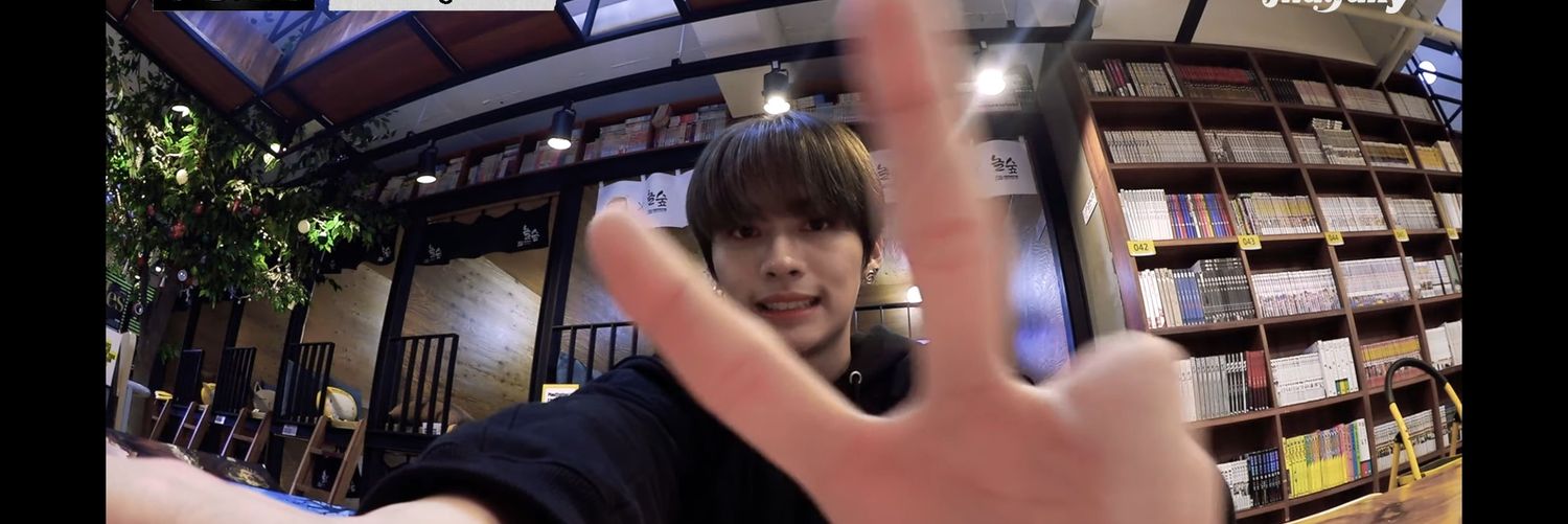 chill_lunatic's profile banner image