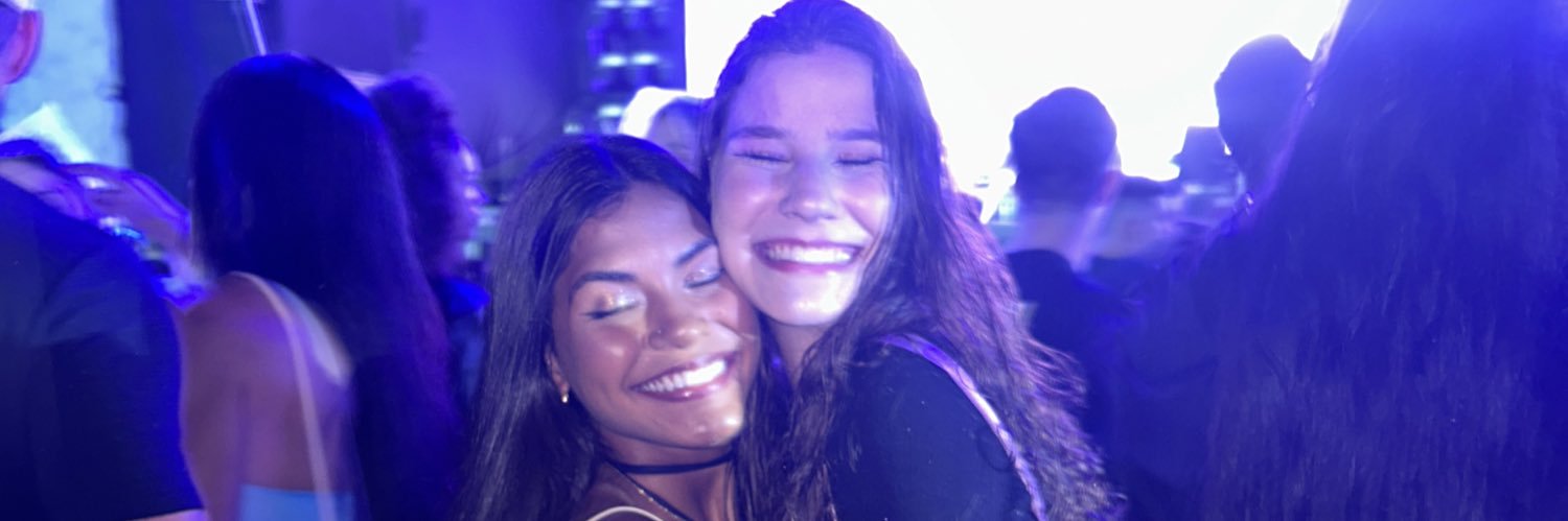 AnaCarlaR_'s profile banner image