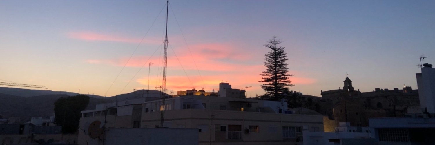 Claraa_Abad's profile banner image