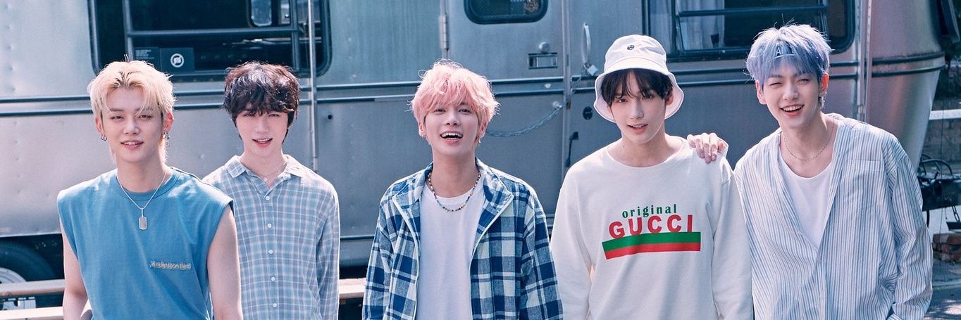 MOAAAAAAARMY's profile banner image