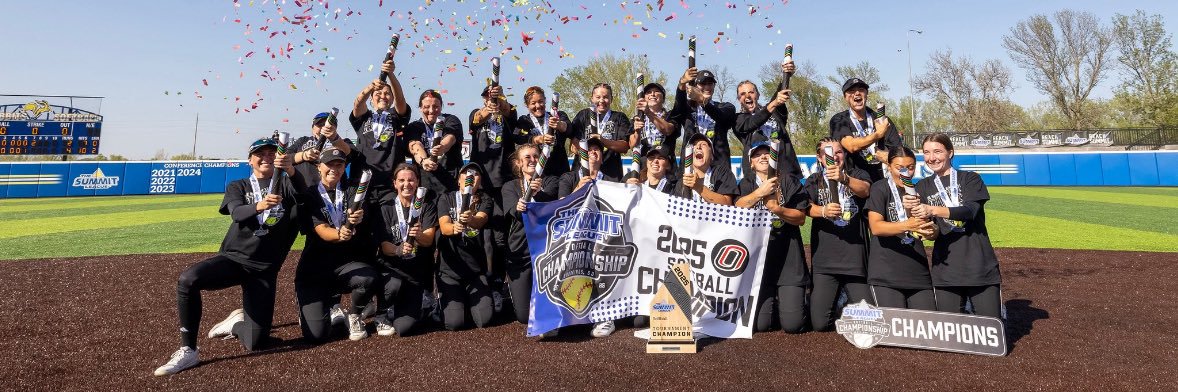 alexis wiggins banner