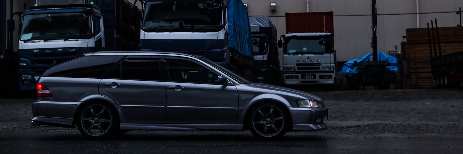 y07y12's profile banner image