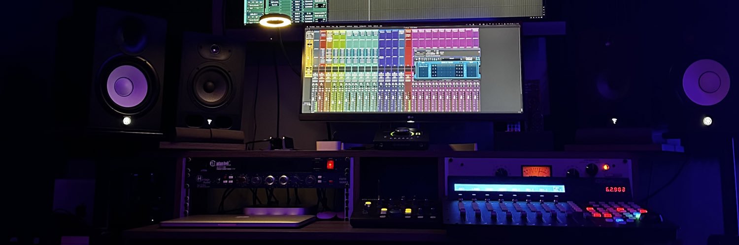 SCRE10's profile banner image