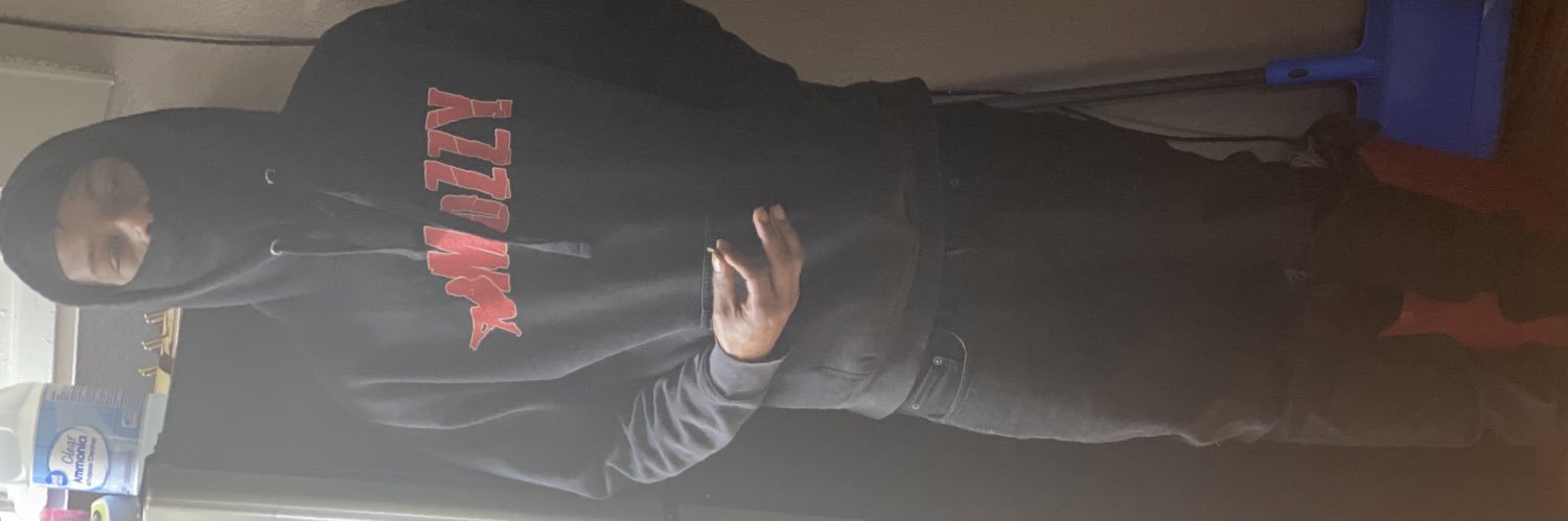 IZZYTSN's profile banner image