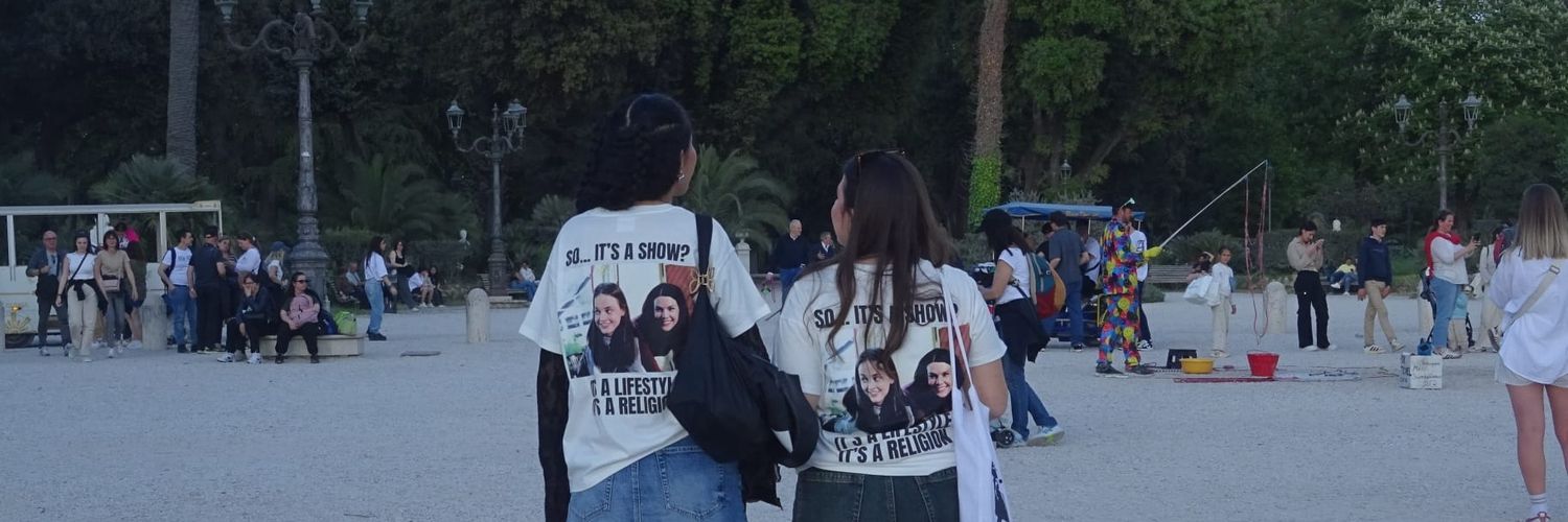 ★ chiaretta ౨ৎ 🍭 is seeing liv banner