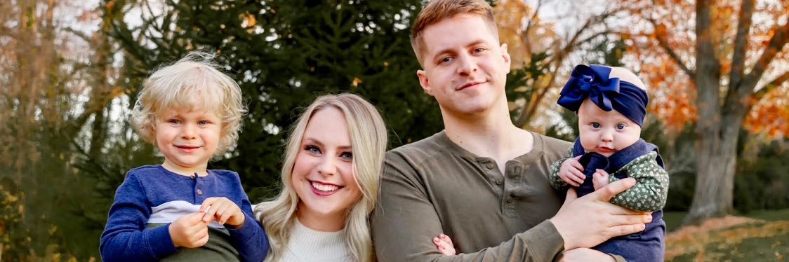 emmykkm's profile banner image