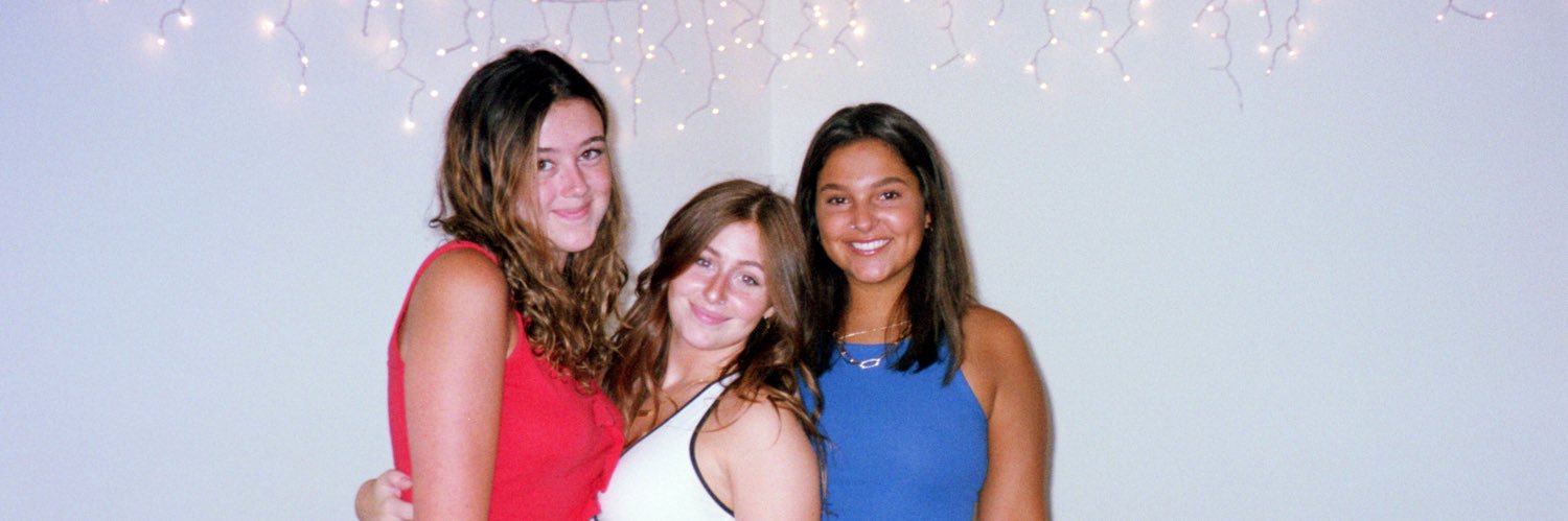 camillebenetti's profile banner image