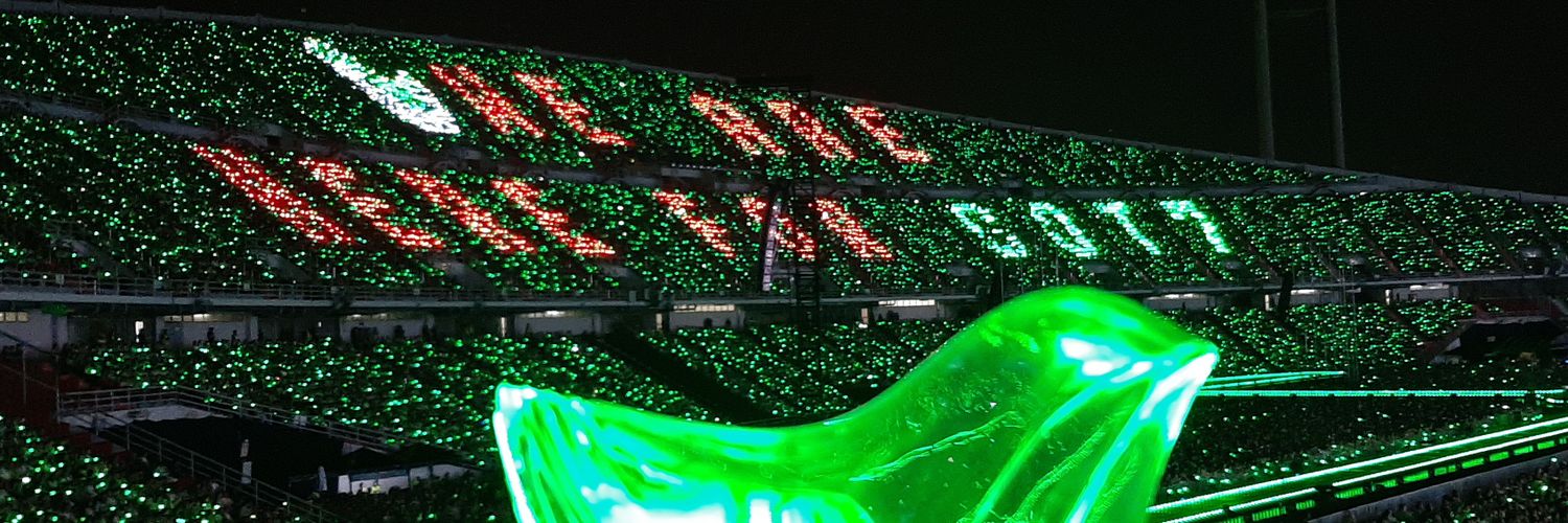 11so42's profile banner image