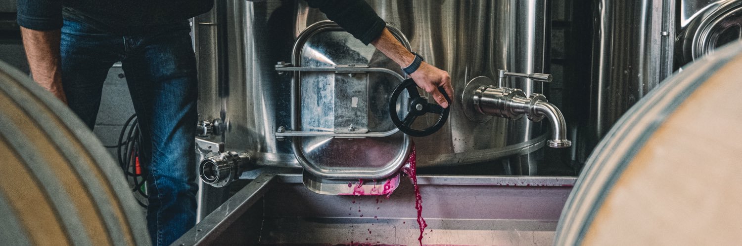 Flint Vineyard banner