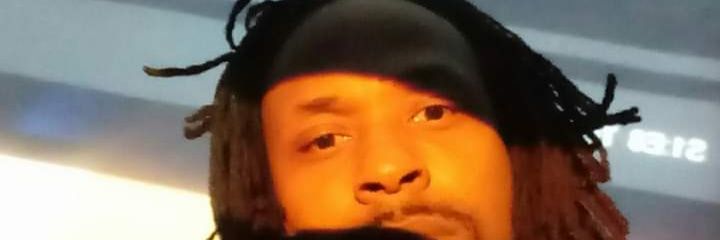 redhunna's profile banner image