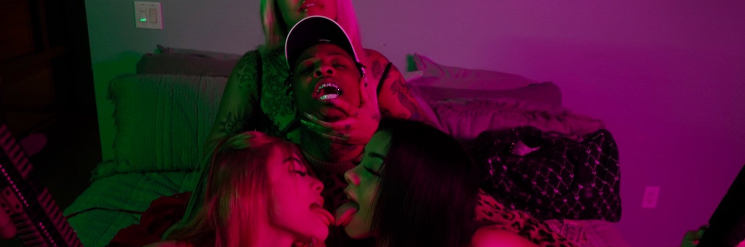 sav_wu's profile banner image