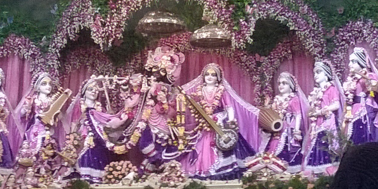 KaveriSingha's profile banner image