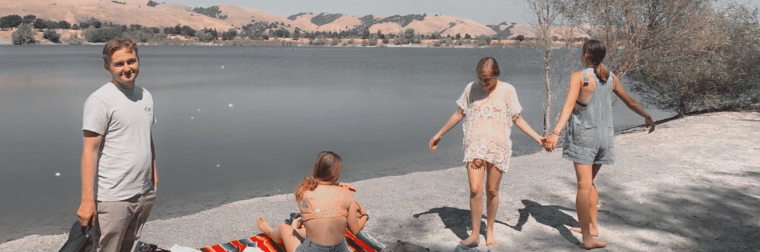 lil_obustos's profile banner image