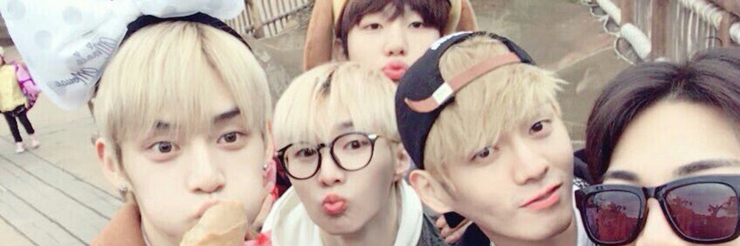 𖤐 banner