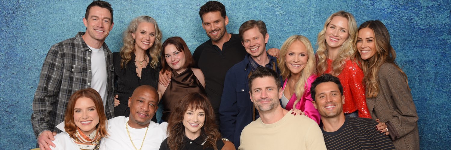 𝒮𝑜𝓅𝒽𝒾𝑒 banner