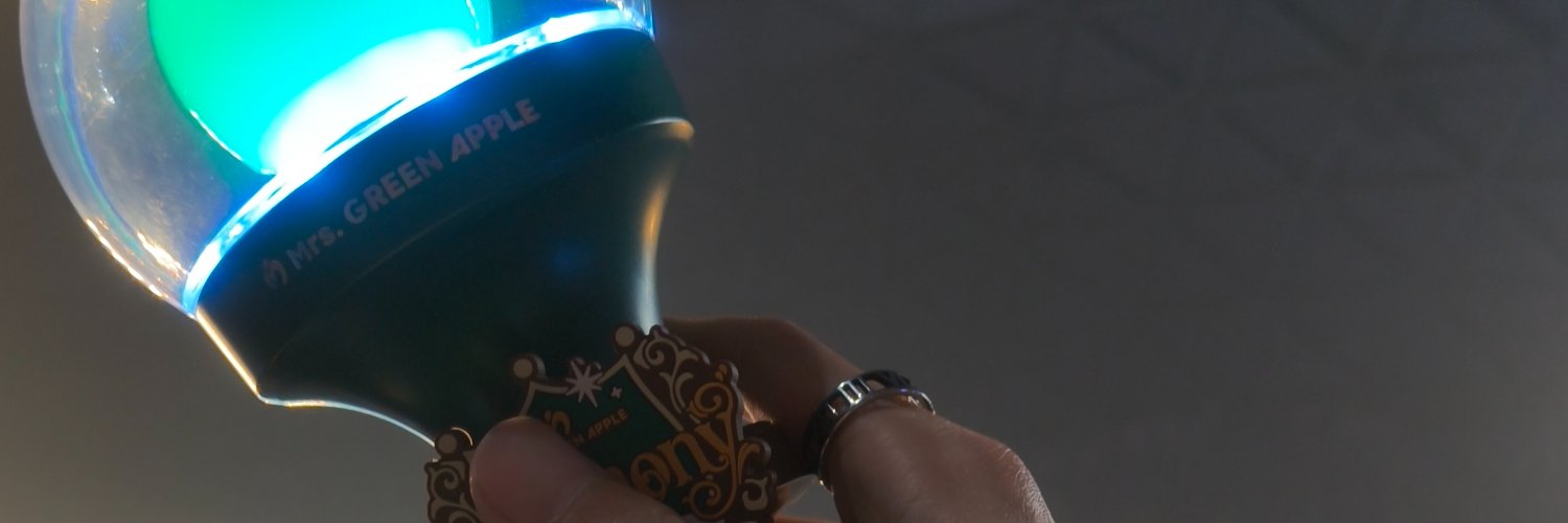 R_LunaZ's profile banner image