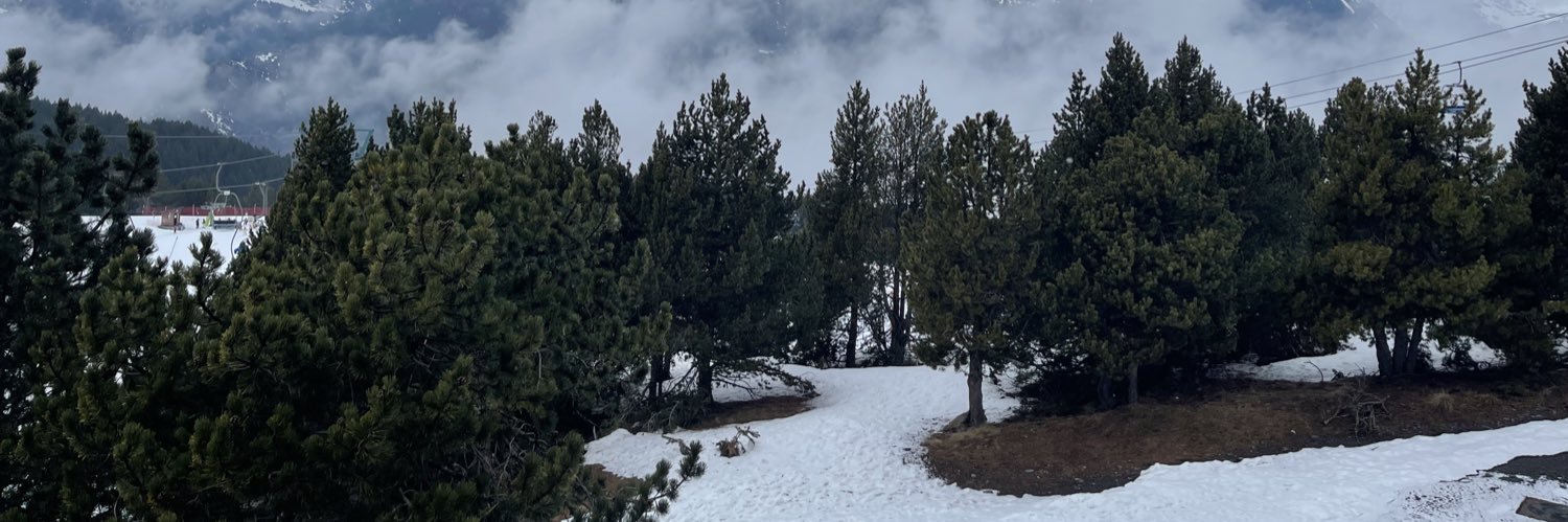 MunerahE's profile banner image