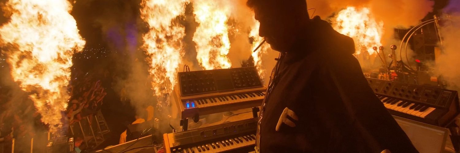 wavmaker_'s profile banner image