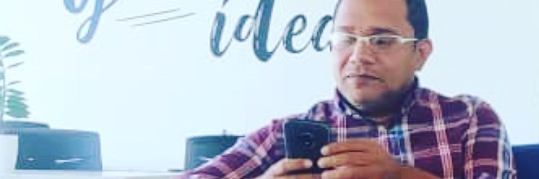 e_nava's profile banner image