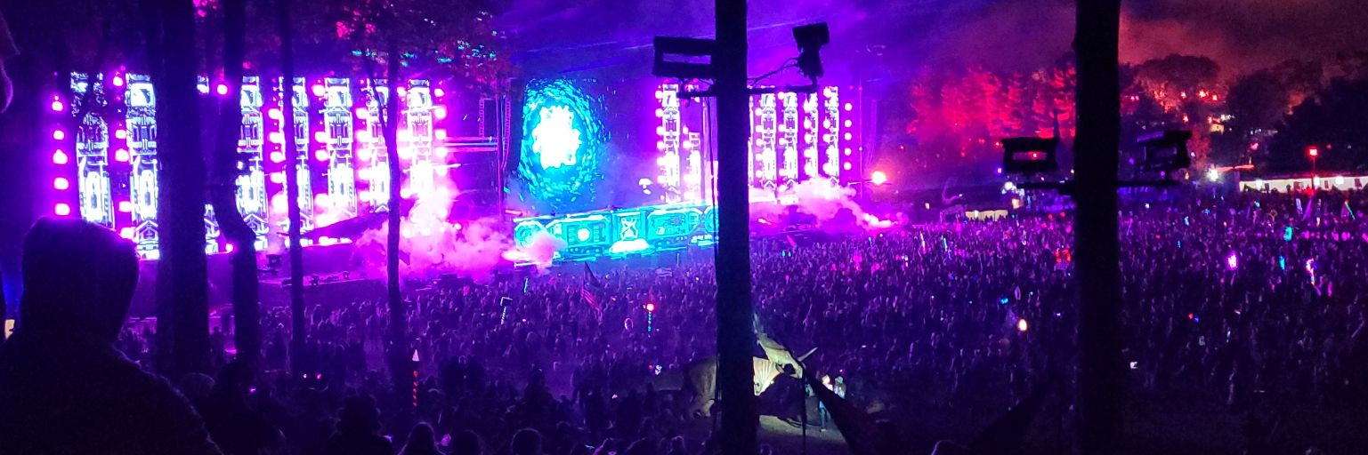 damostdope's profile banner image