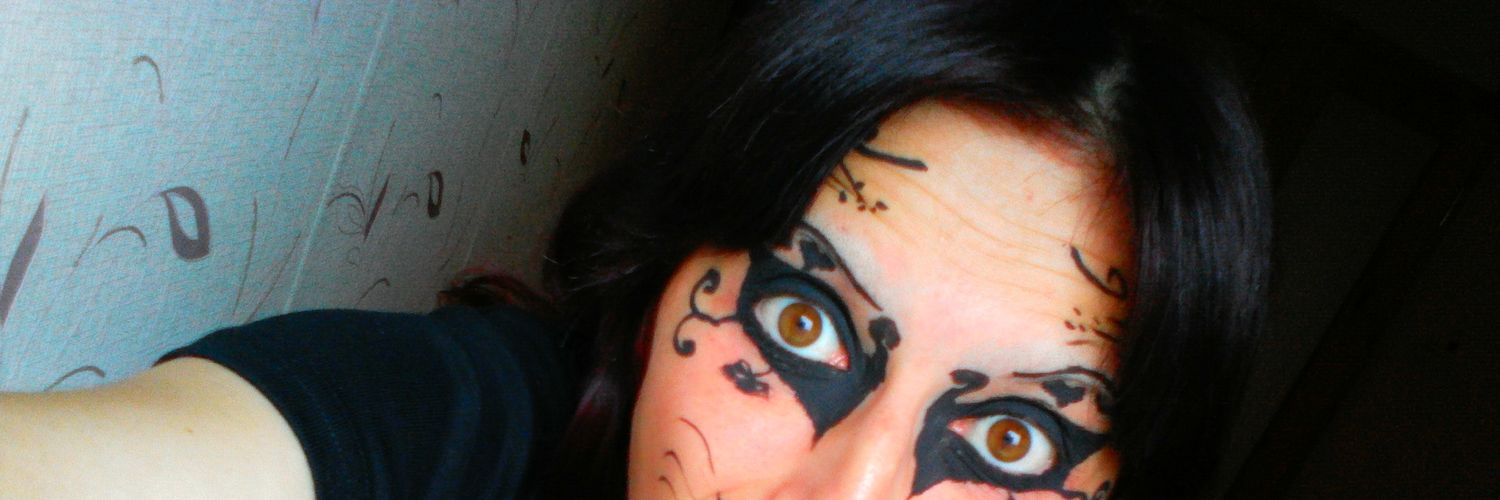 alisaselivian's profile banner image