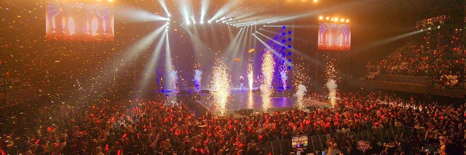 junhoenoona's profile banner image