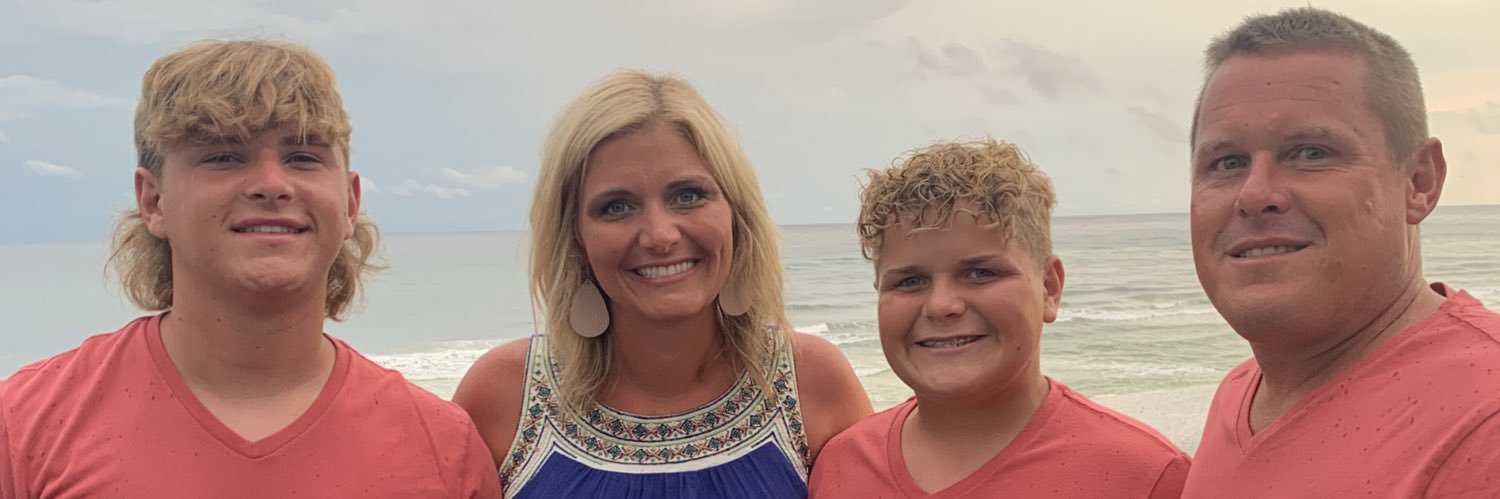 hope_dougherty's profile banner image