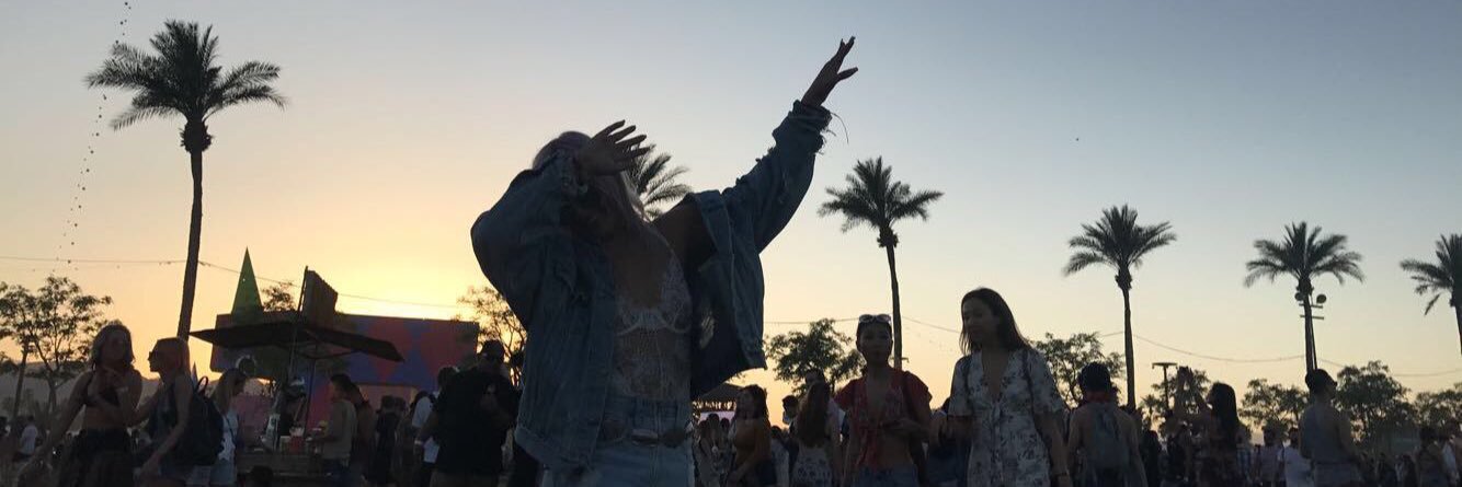 thennni's profile banner image
