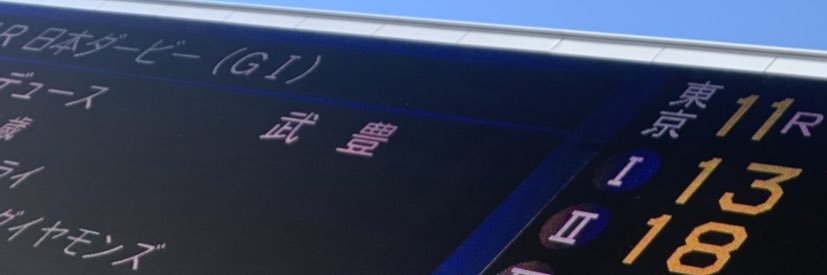 momoooo9o7's profile banner image