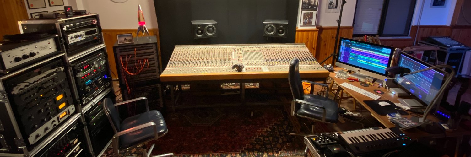 SupertoneRecord's profile banner image