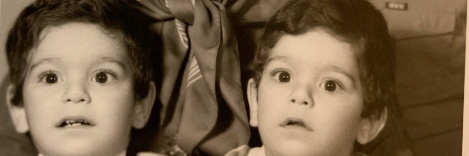 peyone's profile banner image
