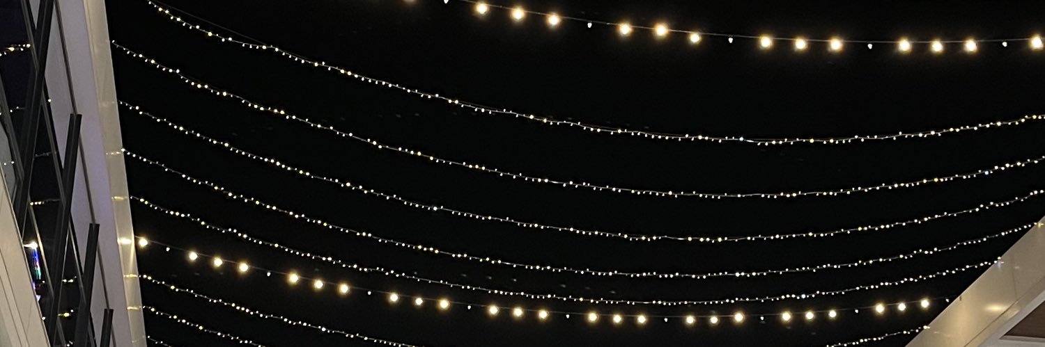 beeeyzak's profile banner image