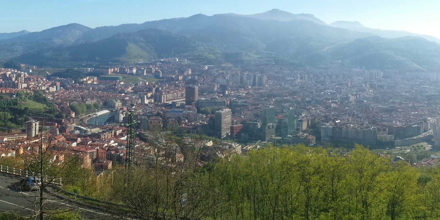 _VeroCrespo's profile banner image