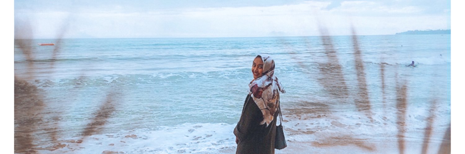 semestaku_'s profile banner image
