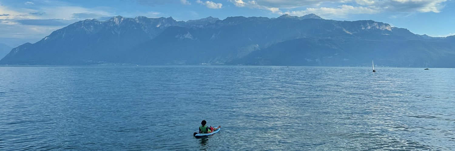 Eamon Farhat🇲🇺🇱🇧 banner