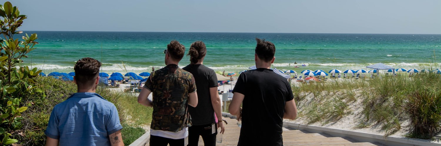 Alvarez Kings banner