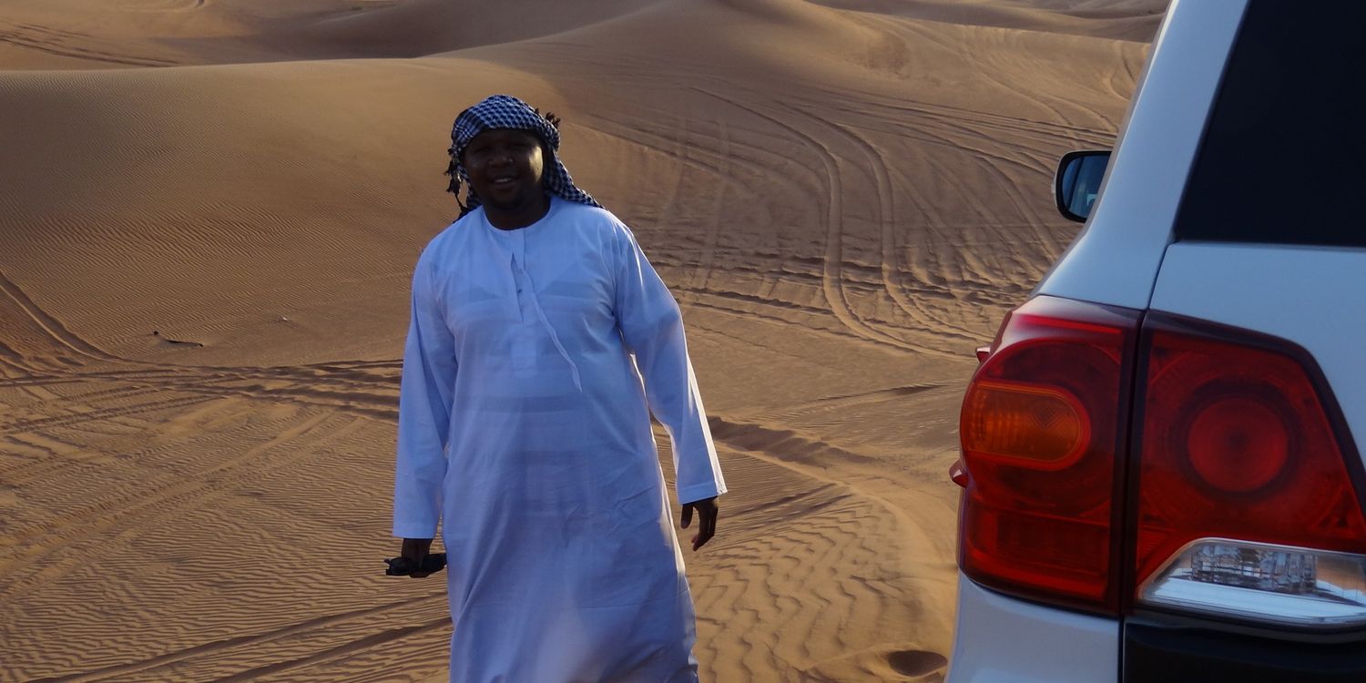 VickMugo's profile banner image