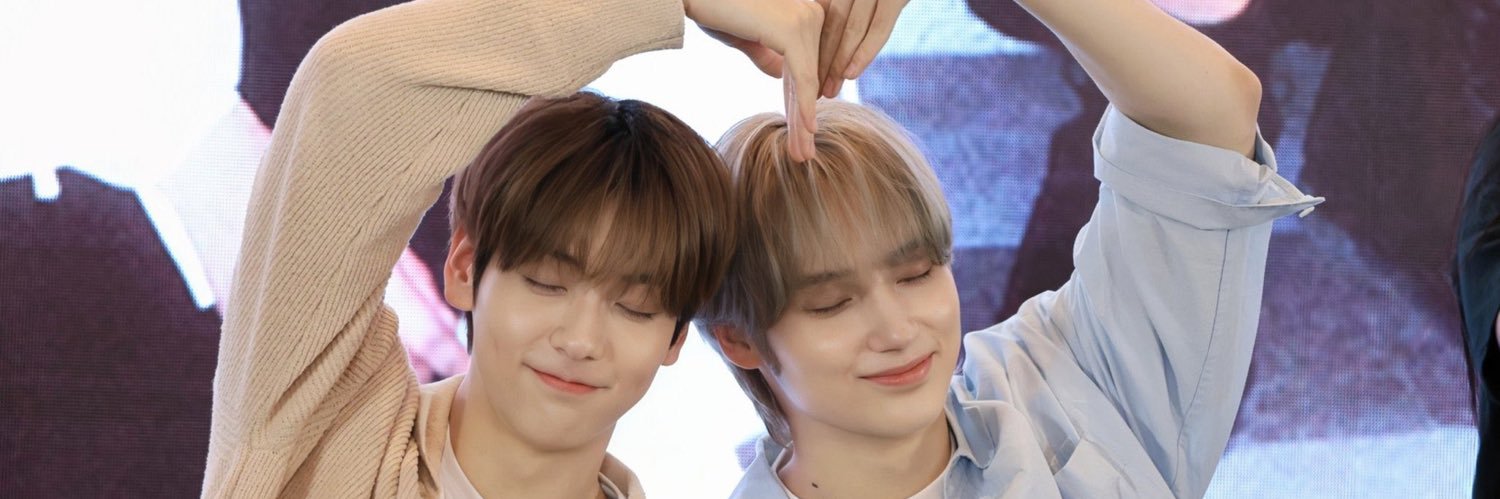 hueningcentric's profile banner image