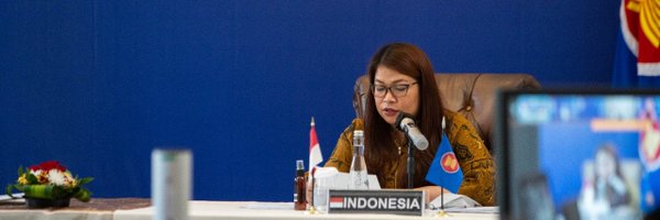 Wahyuningrum Profile Banner