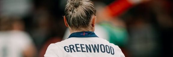 carol new knees. banner