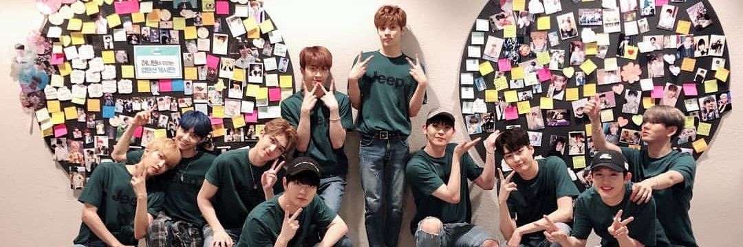 lalaaz27's profile banner image