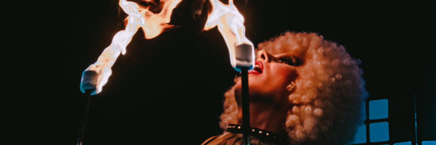 starglamdrag's profile banner image