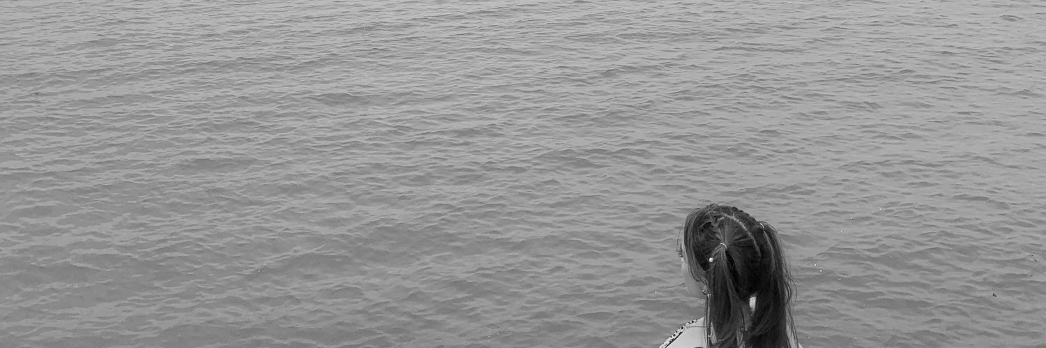 hhheilyn's profile banner image