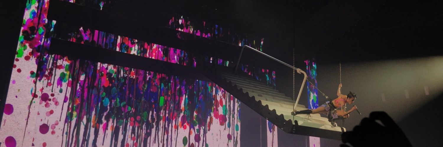 _essssi's profile banner image
