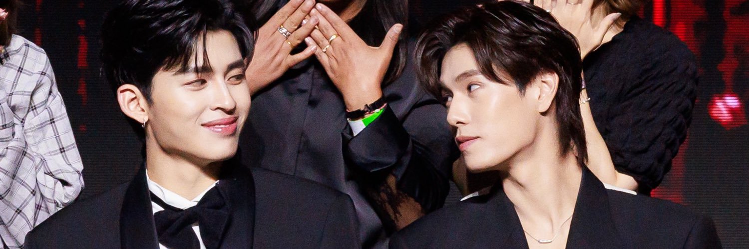 00mmie's profile banner image